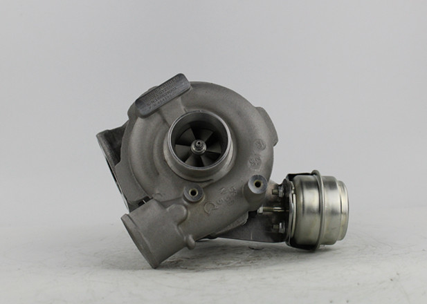 Turbocompresor 454191-5015S 454191-0015, 454191-0001, 454191-0003 2248906G, 116522489079 de GT2556V para BMW con el motor de M57D